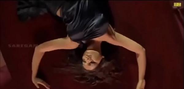  Bipasha hot sex scene in bed